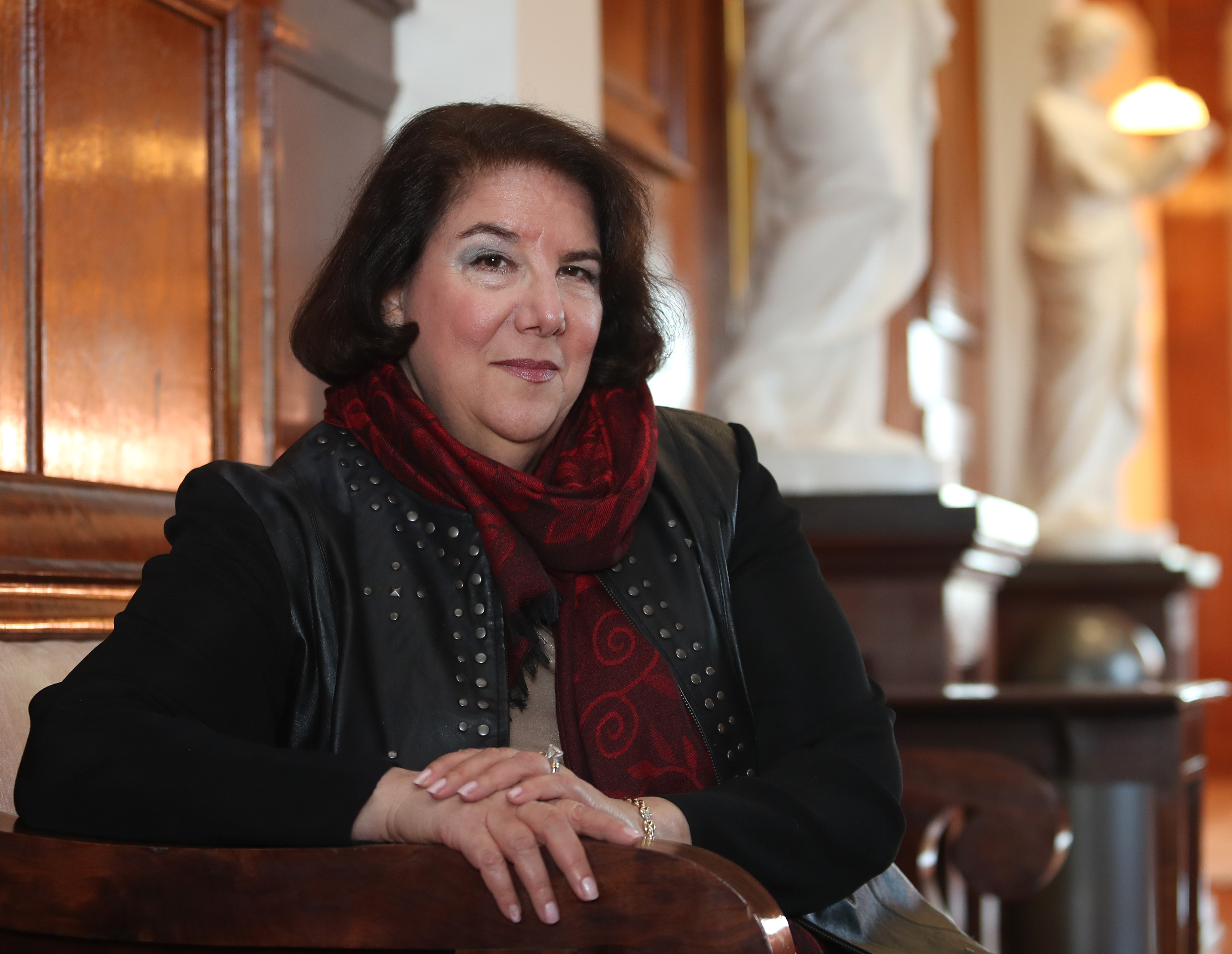 Galveston Author Saralyn Richard