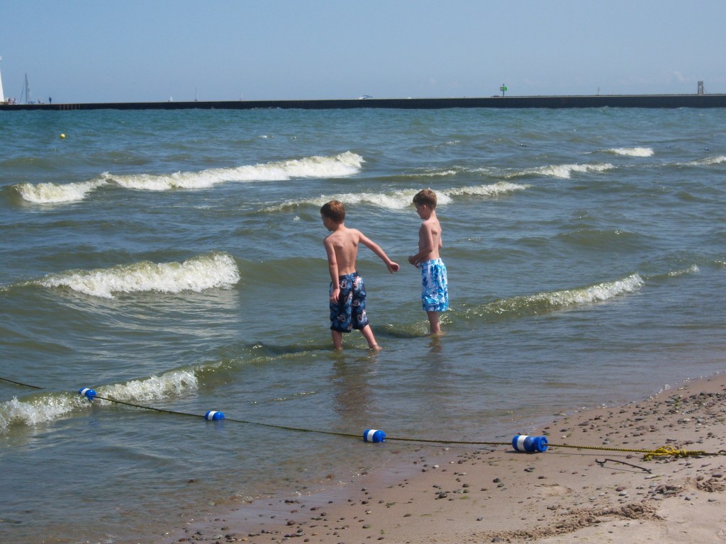 This image has an empty alt attribute; its file name is 3439-1.jpg